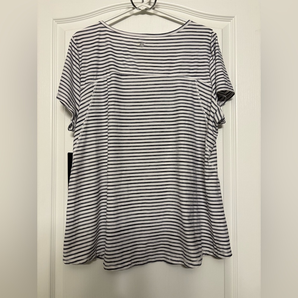 90 Degree By Reflex Women's Black and White Striped Tee - Picture 4 of 6